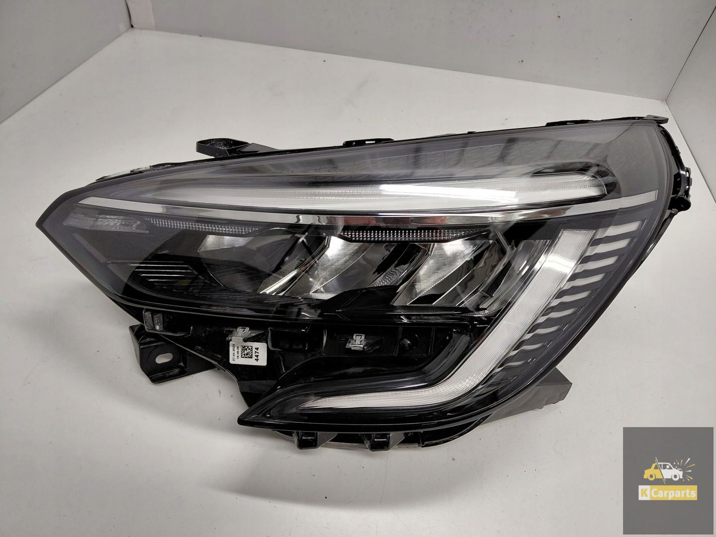 260607647R, Renault Clio V Full Led Zwart linkerlamp