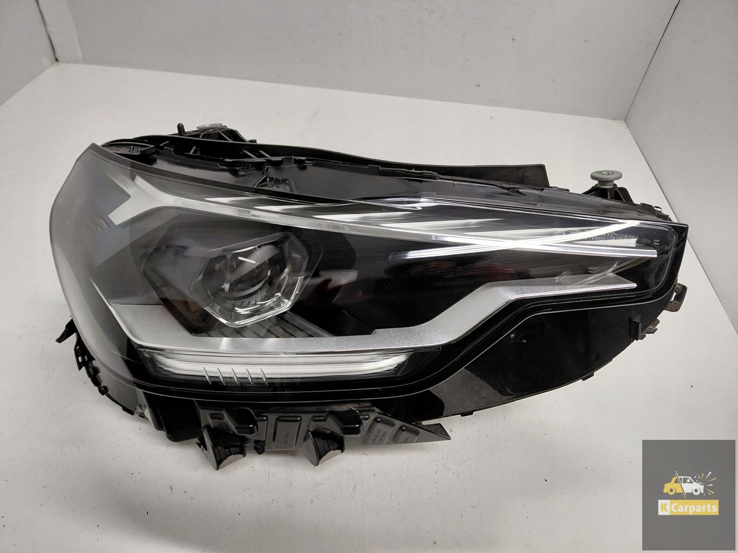 BMW G42 Full Led lamp rechts