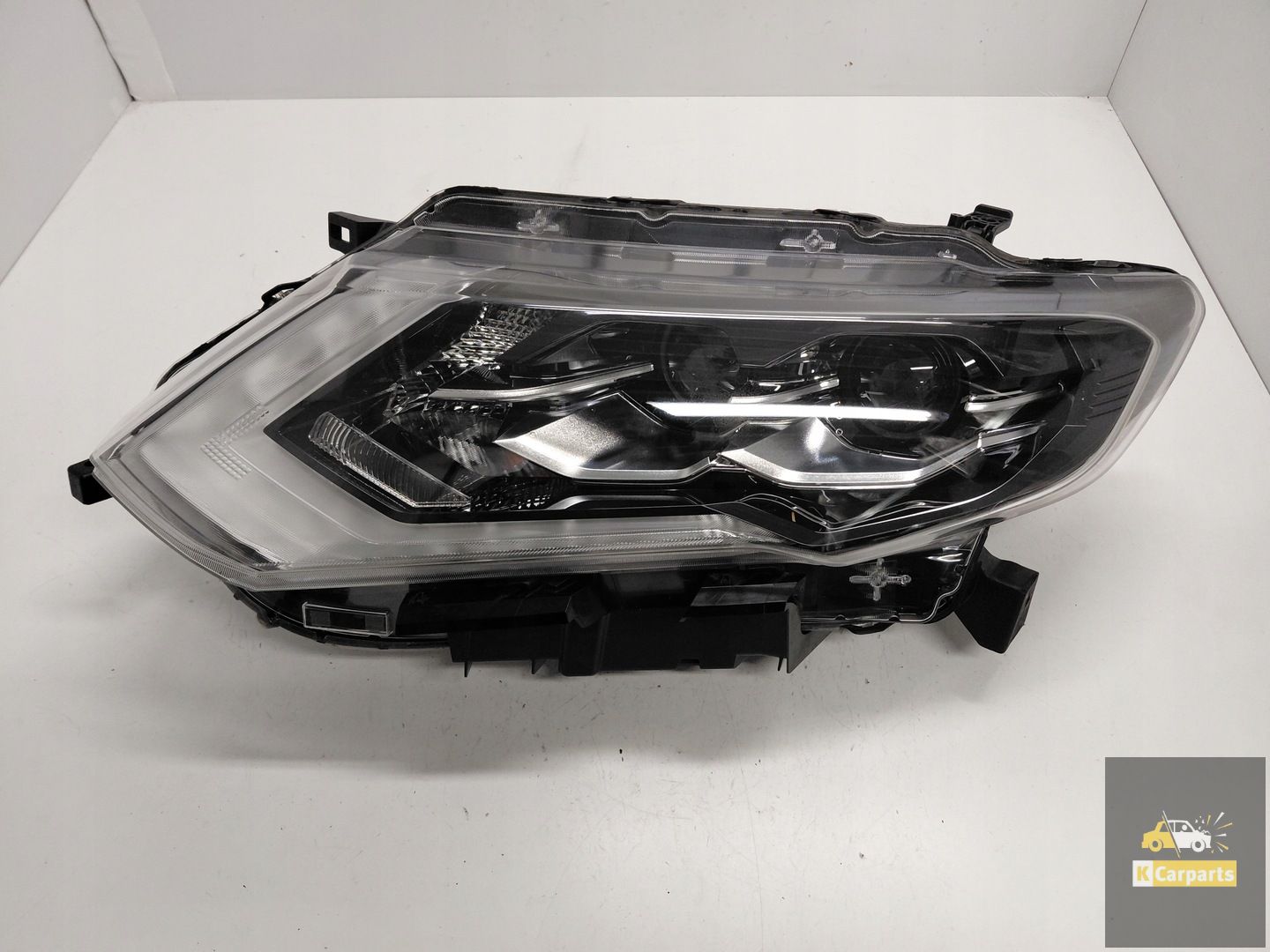 Nissan X-Trail T32 Lift Volledig Led-licht links