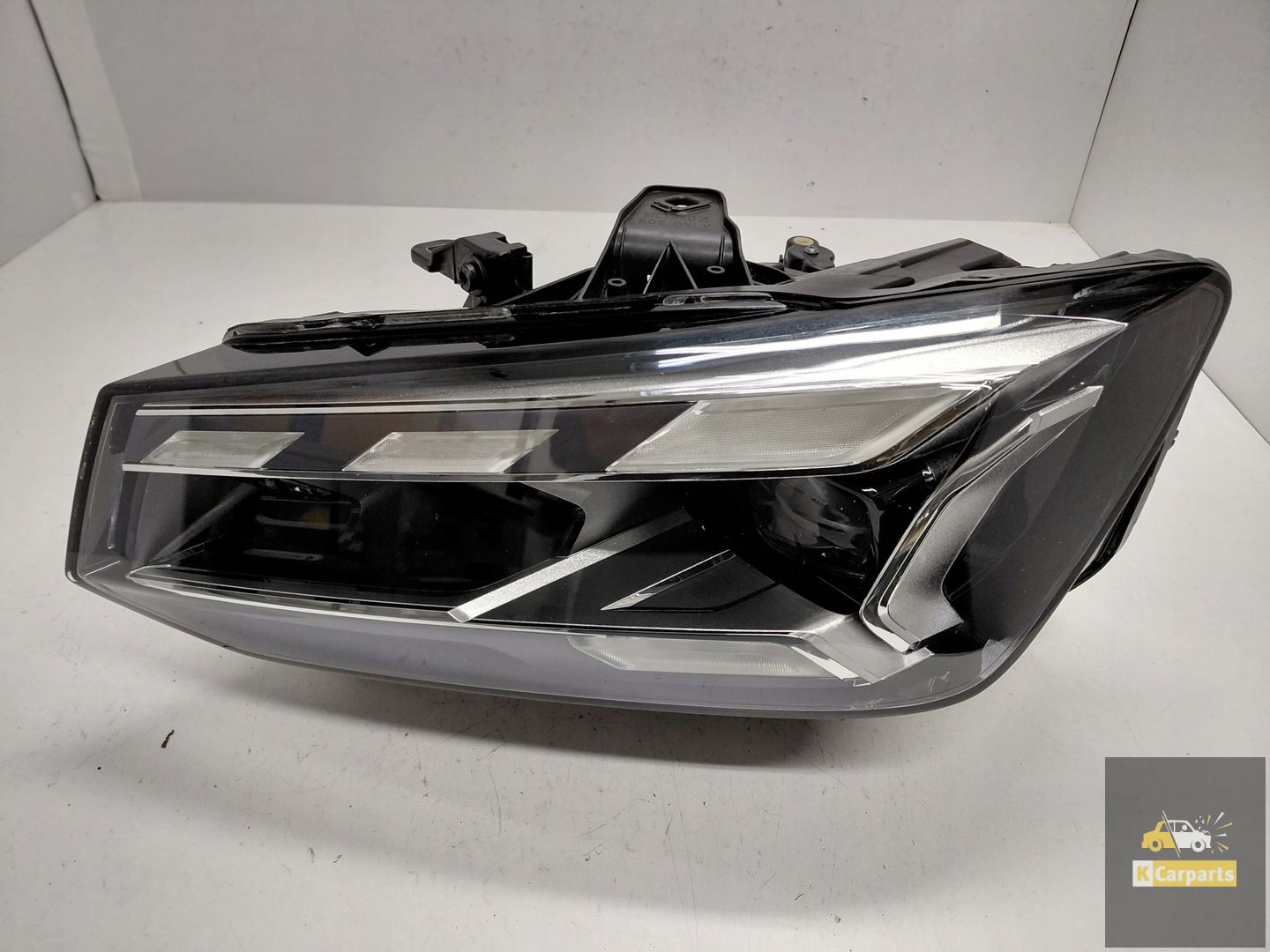 81A941035, Audi Q2 Lift Matrix linkerlamp Ideaal