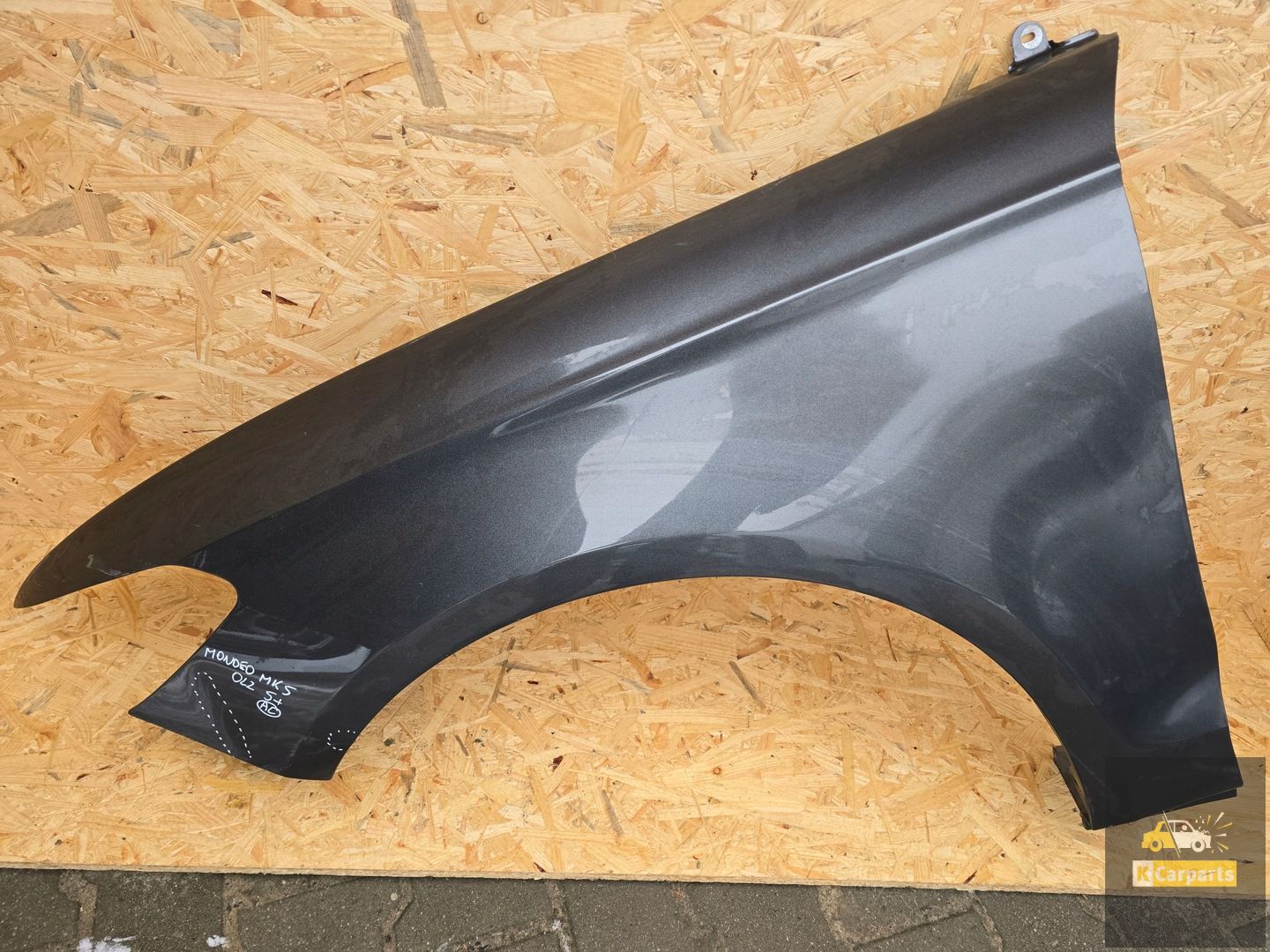 Ford Mondeo Mk5 linkervoorvleugel