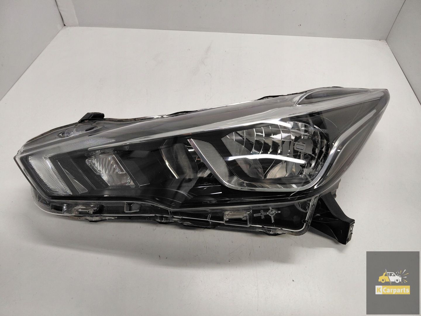 260605FA0A, Nissan Micra k14 Lamp links normaal Ideaal