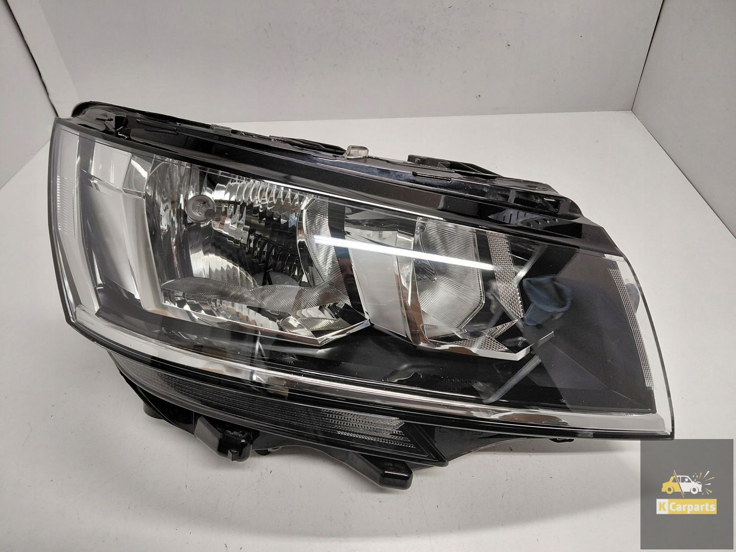 7L1.941.006.B, VW Transporter T6.1 T61 Feu arrière droit standard idéal