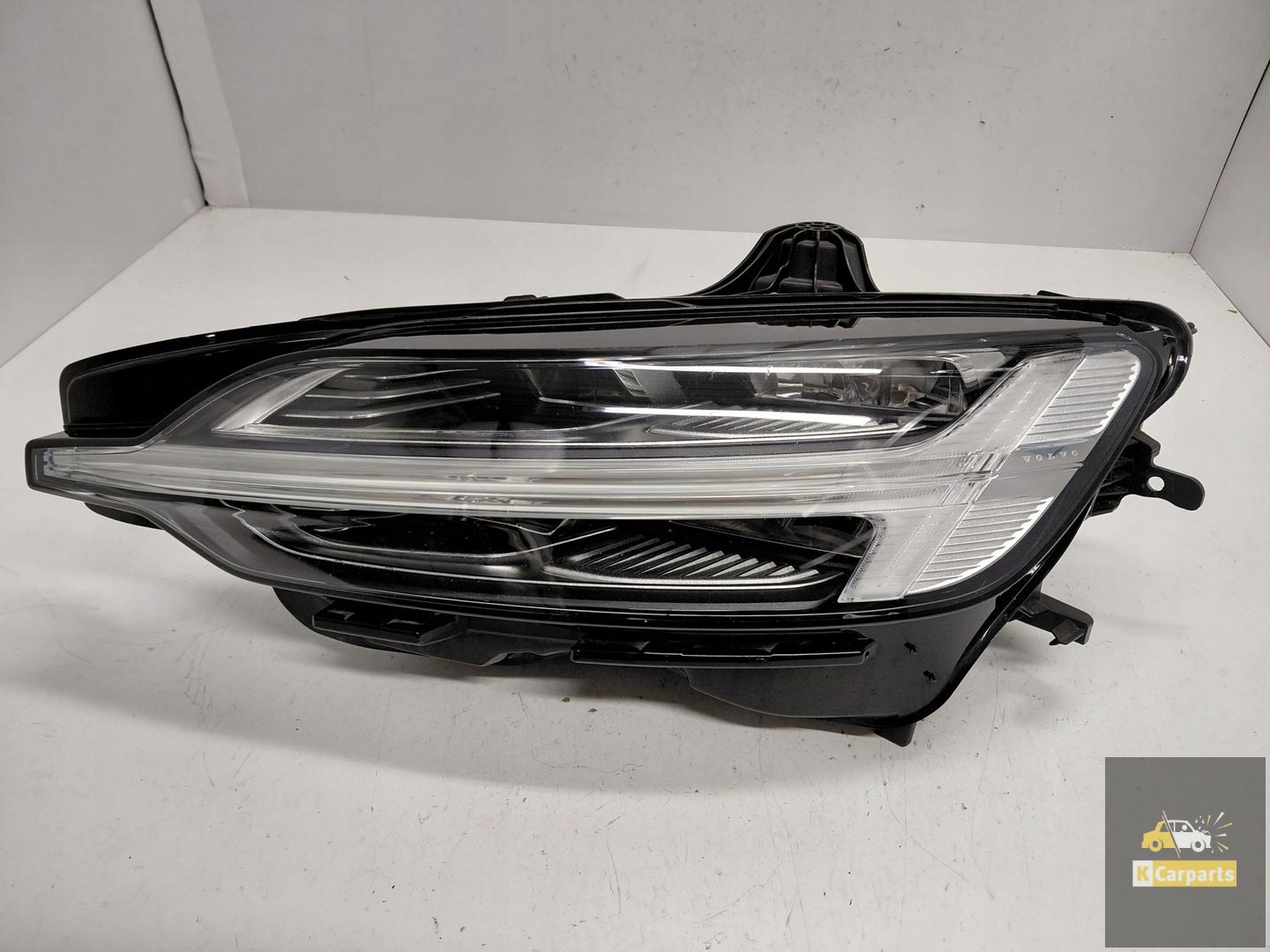 Feu arrière gauche entièrement à LED pour Volvo S60 V60 III