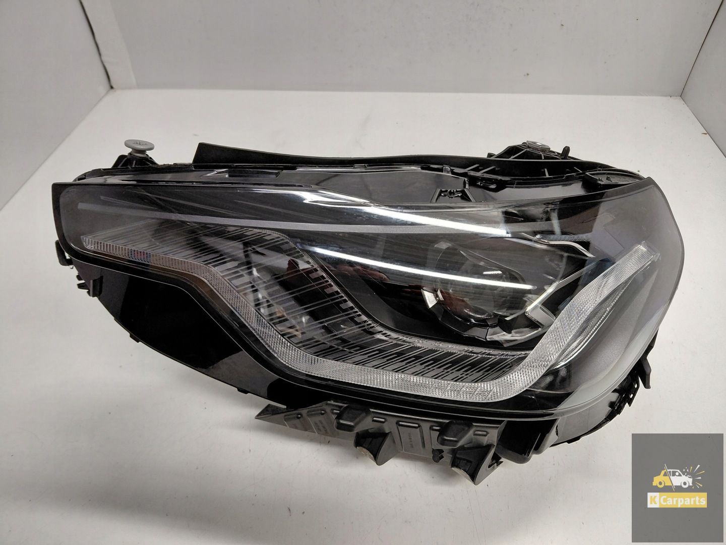 8083635, Liens pour phares adaptatifs à LED BMW G42