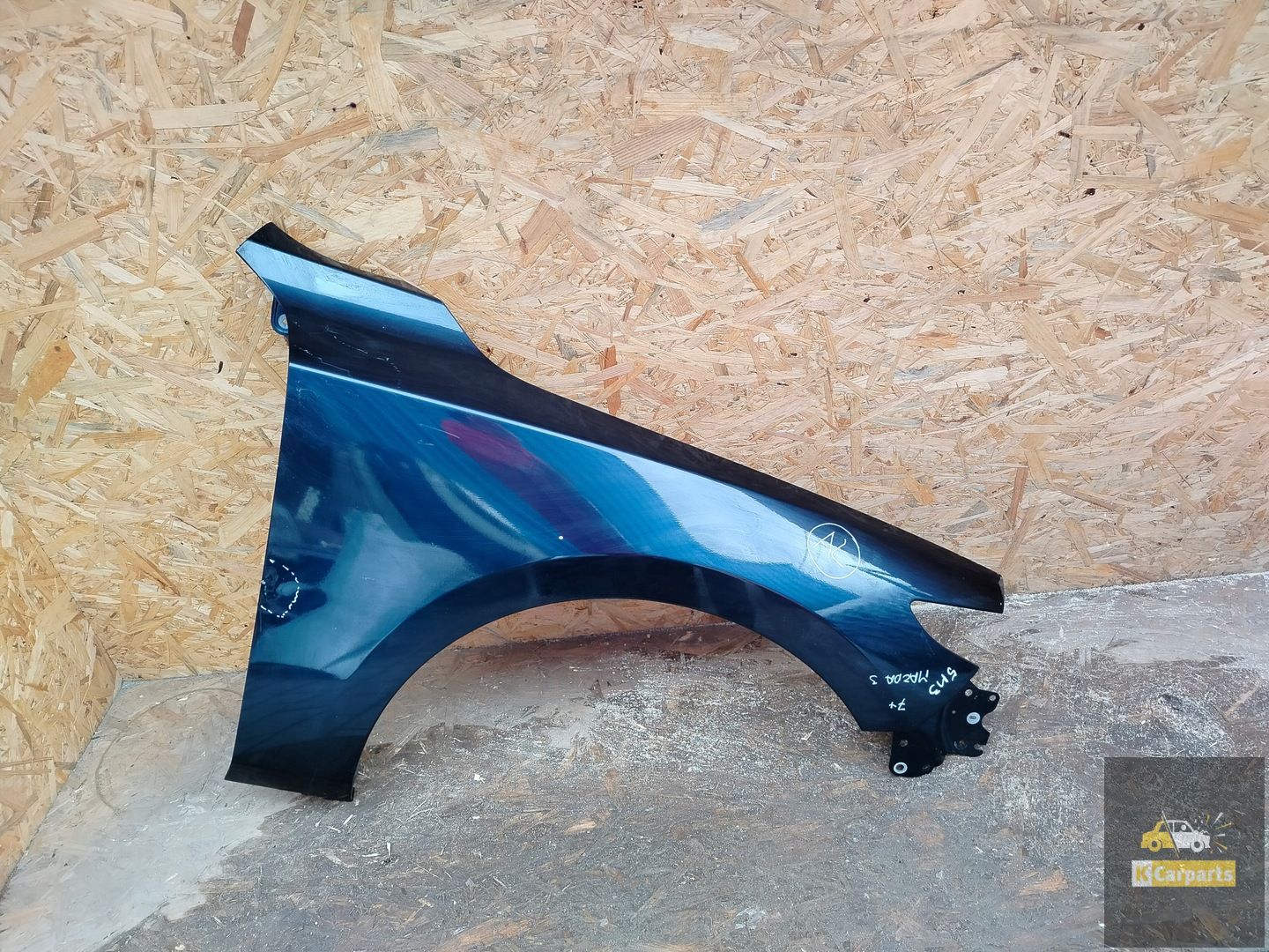 Mazda 3 IV BP Sedan 19- rechtervoorvleugel