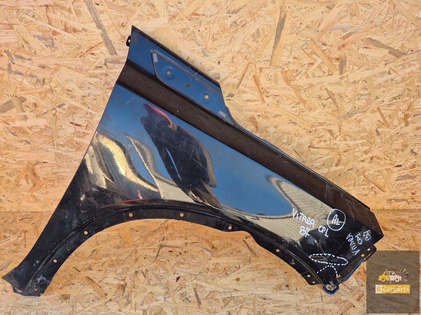 Suzuki Vitara III 15 - rechter Frontflügel