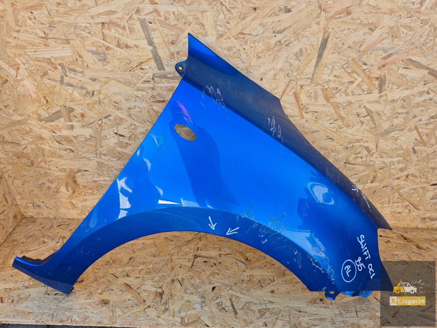 Suzuki Swift VI Mk8 17-24 right front wing