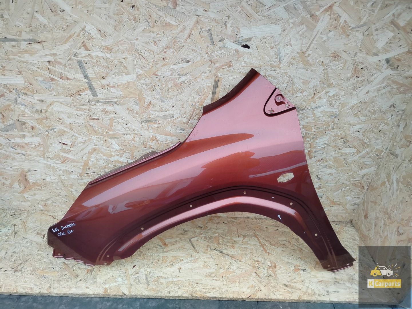 Suzuki SX4 S-Cross II 22- left front wing