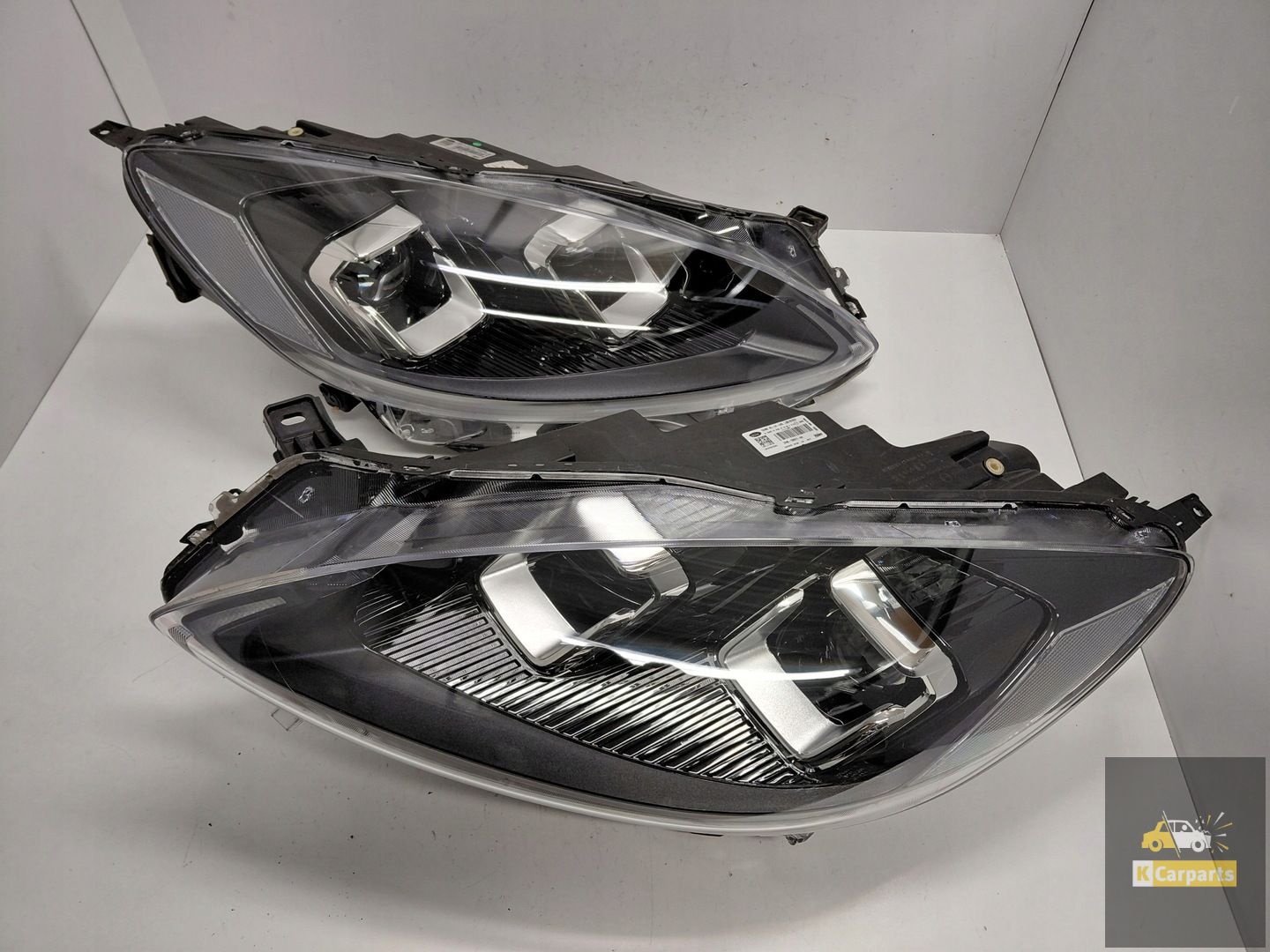 LV4B-13E016-AH, Ford Kuga MK3 Volledig Led 2 Modules lamp rechts links Ideaal