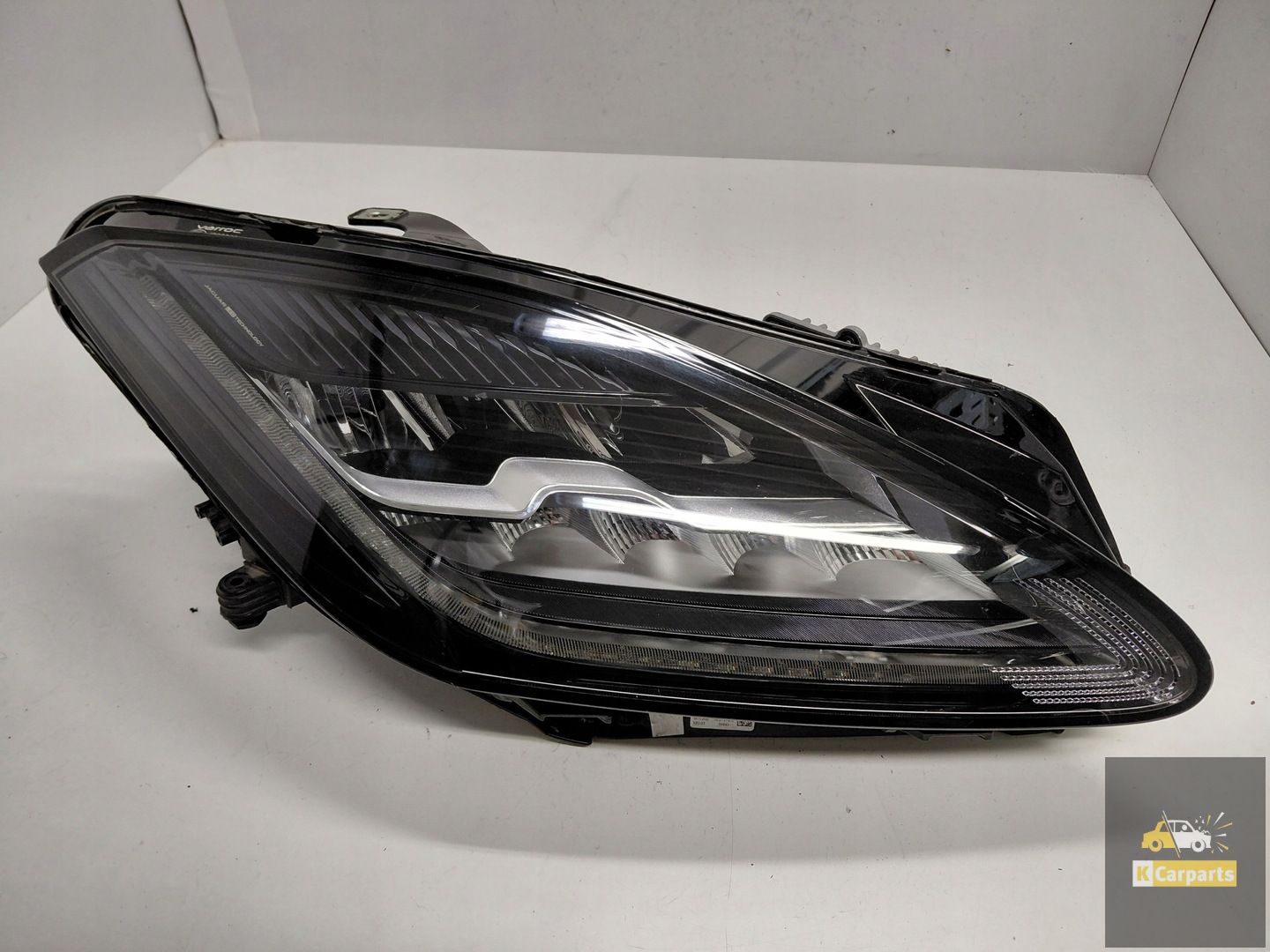 J9C3-13W029-ED, Jaguar E-Pace MID LED right headlight