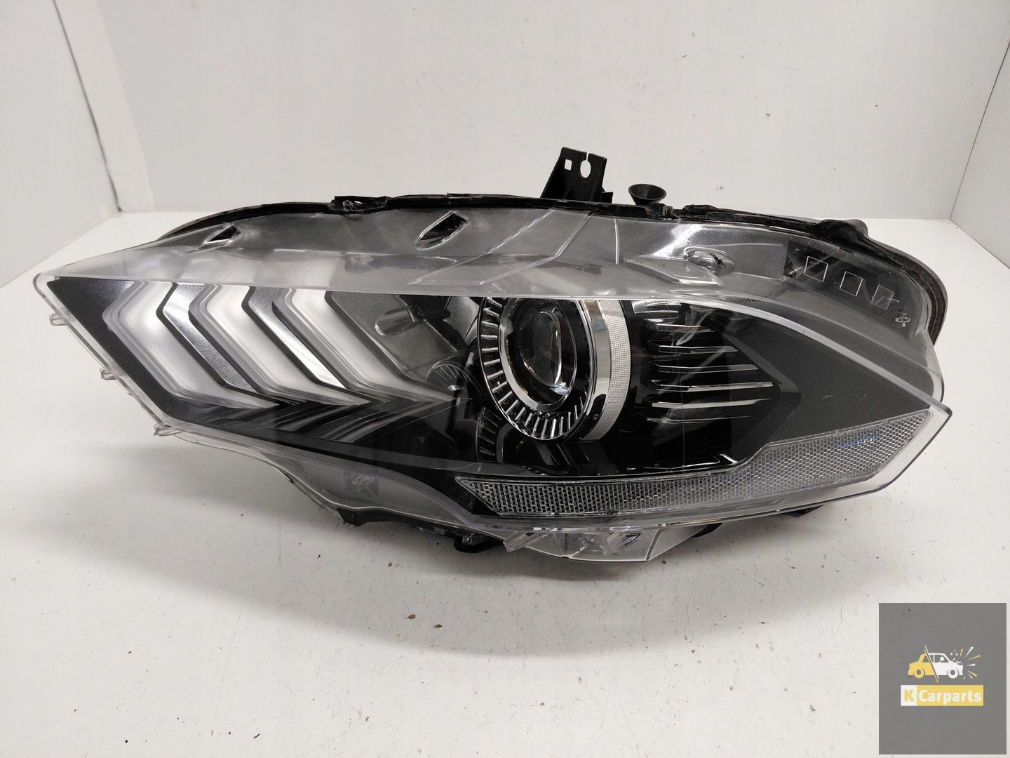 850158934709960, Ford Mustang Vi lift lamp links