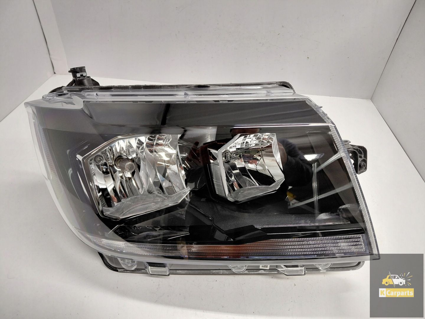 7C1.941.006.A, VW Crafter II Marron Noir Phare droit Idéal