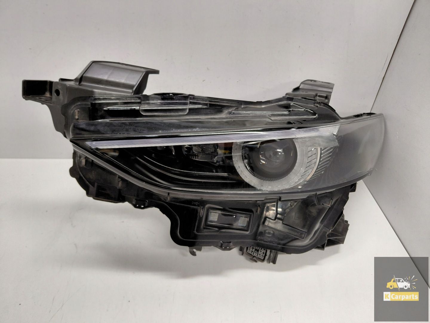 BCJH-51040, Mazda 3 IV BP Lift Volledig Led 9 Pin F Lamp links