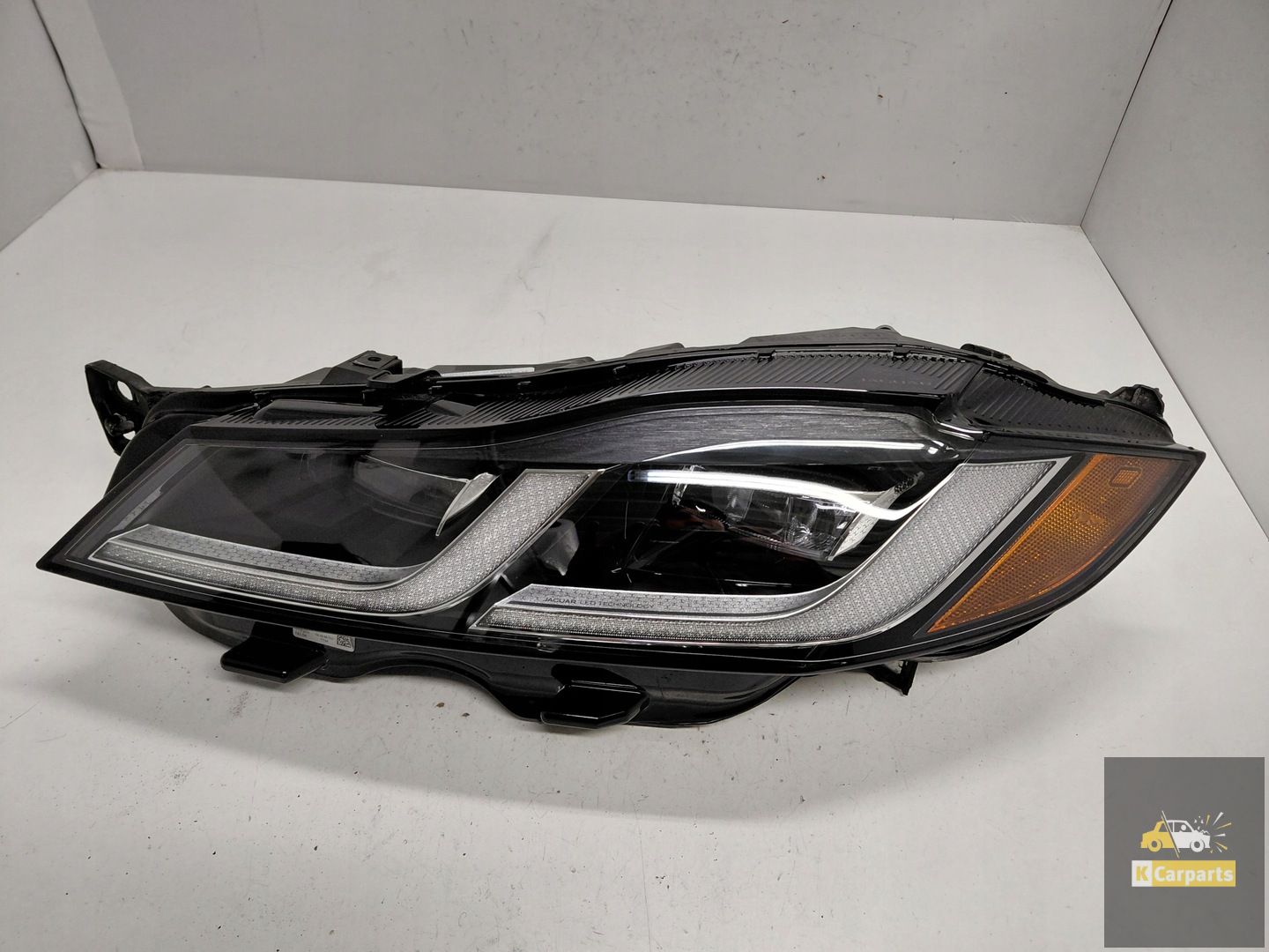 MK83-13006-AE, Jaguar XF II Lift F-Pace Lift Full Ledlamp LOW USA links