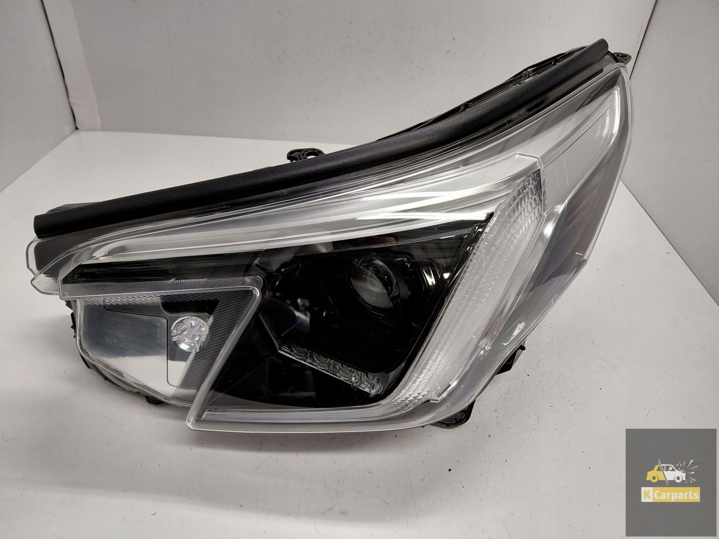 Phare avant gauche entièrement à LED pour Subaru Forester V Lift