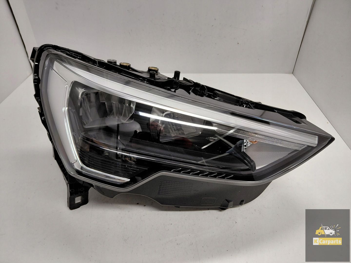 83A.941.012, Audi Q3 83A II LED rechterlamp