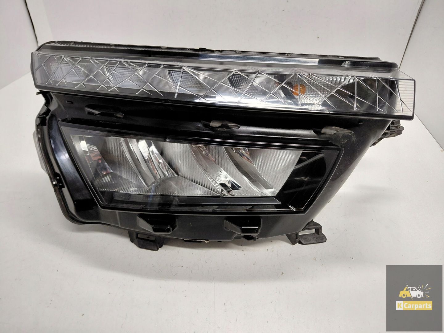 658.941.016, Phare LED droit Skoda Kamiq en parfait état