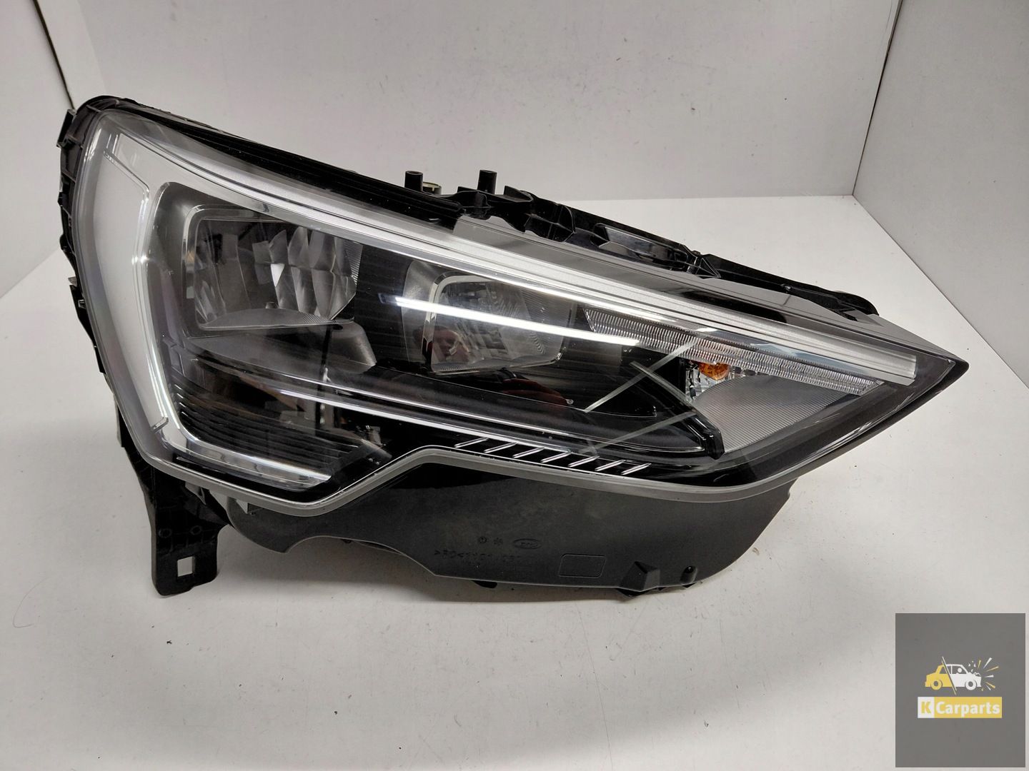 83A.941.012, Audi Q3 83A II LED rechterlamp