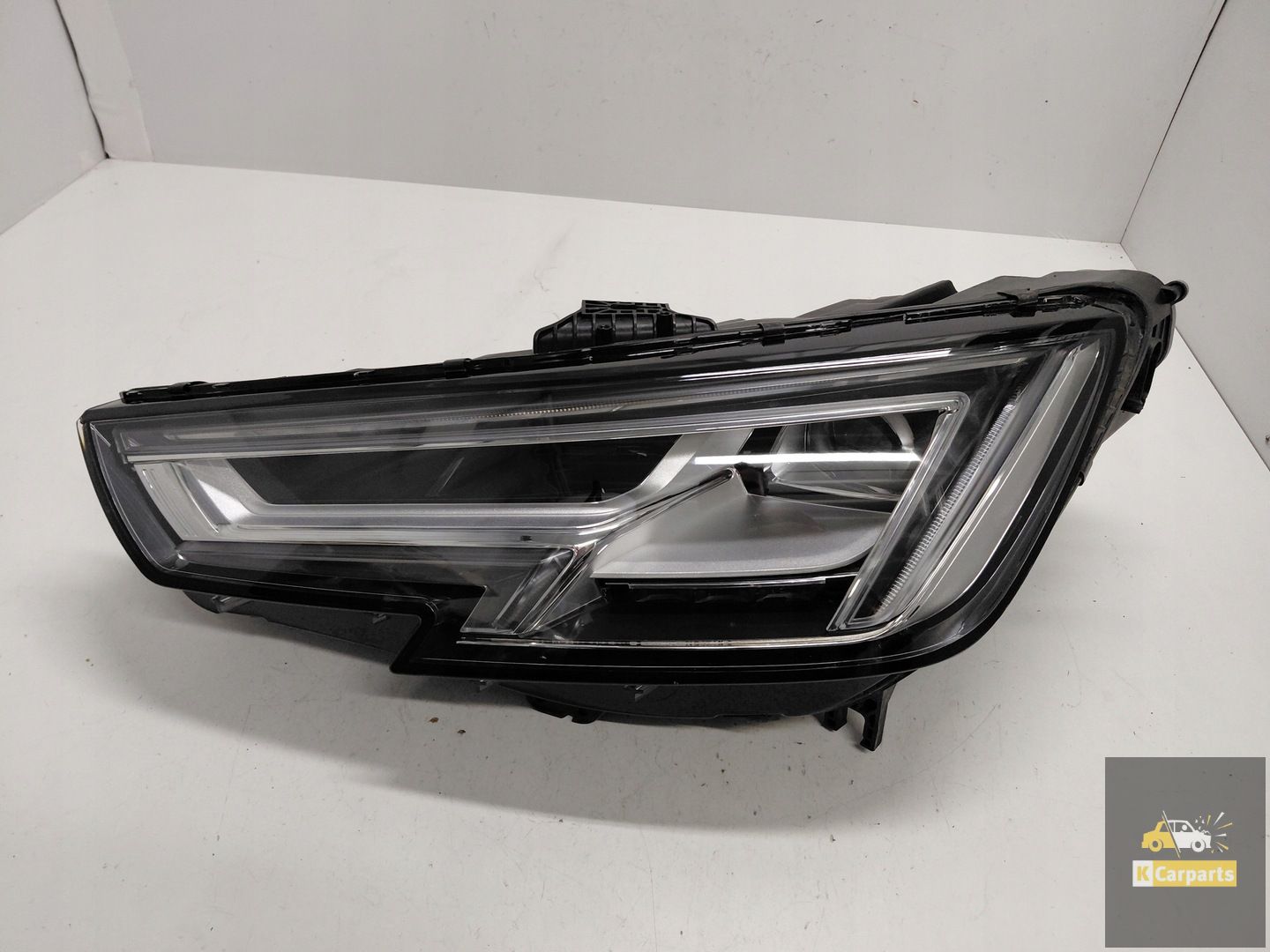 8W0.941.773, Audi A4 B9 8W Voll-LED-Lampen-Verbindungsstücke