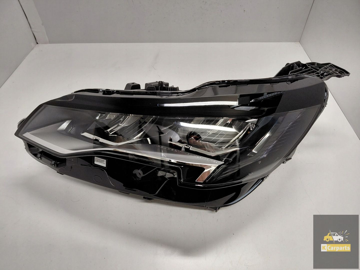 1675889580, Peugeot 3008 5008 II Lift LED linkerlamp Perfect NIEUW