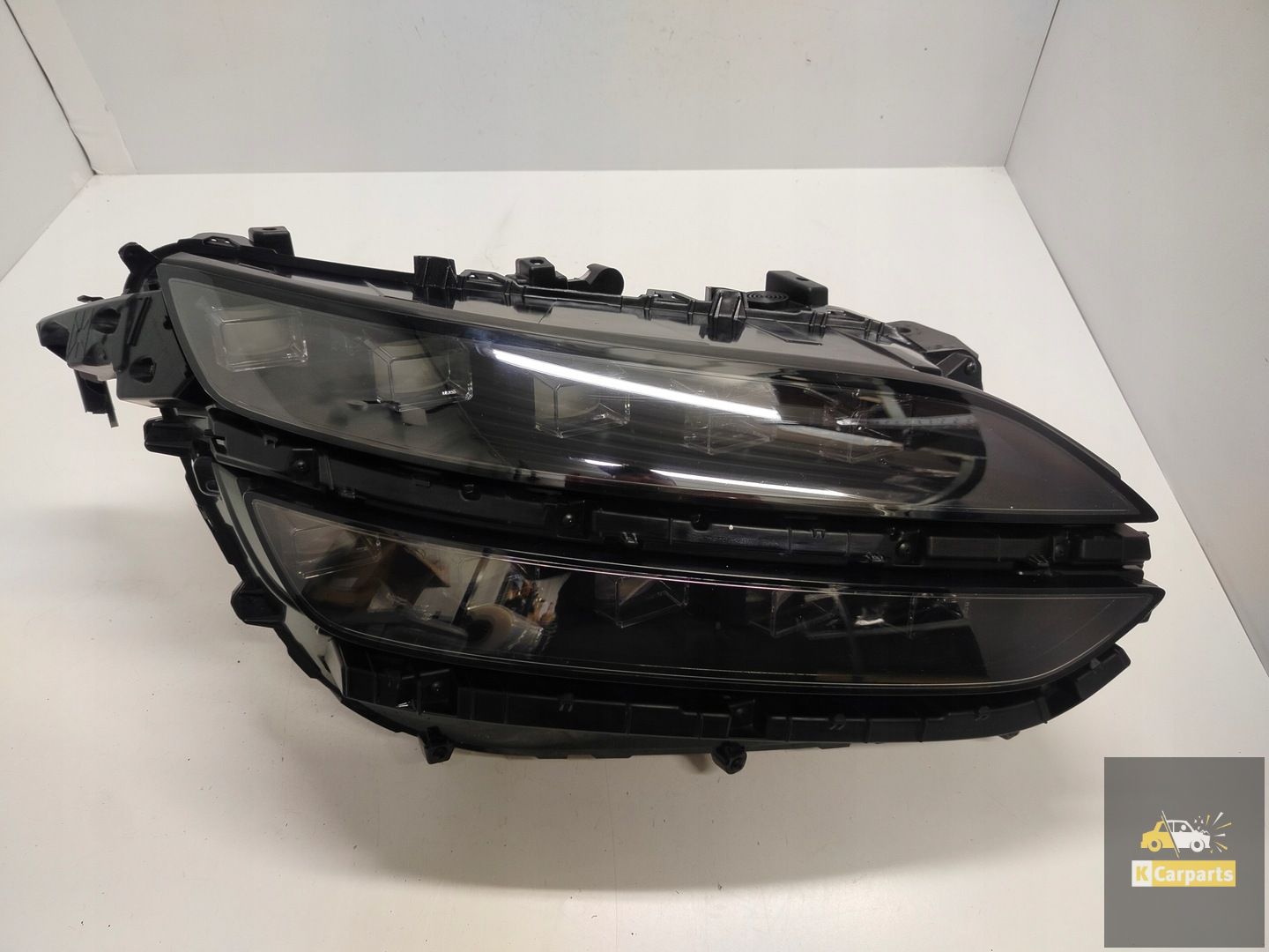L07R, Genesis GV60 Full Led lamp rechts