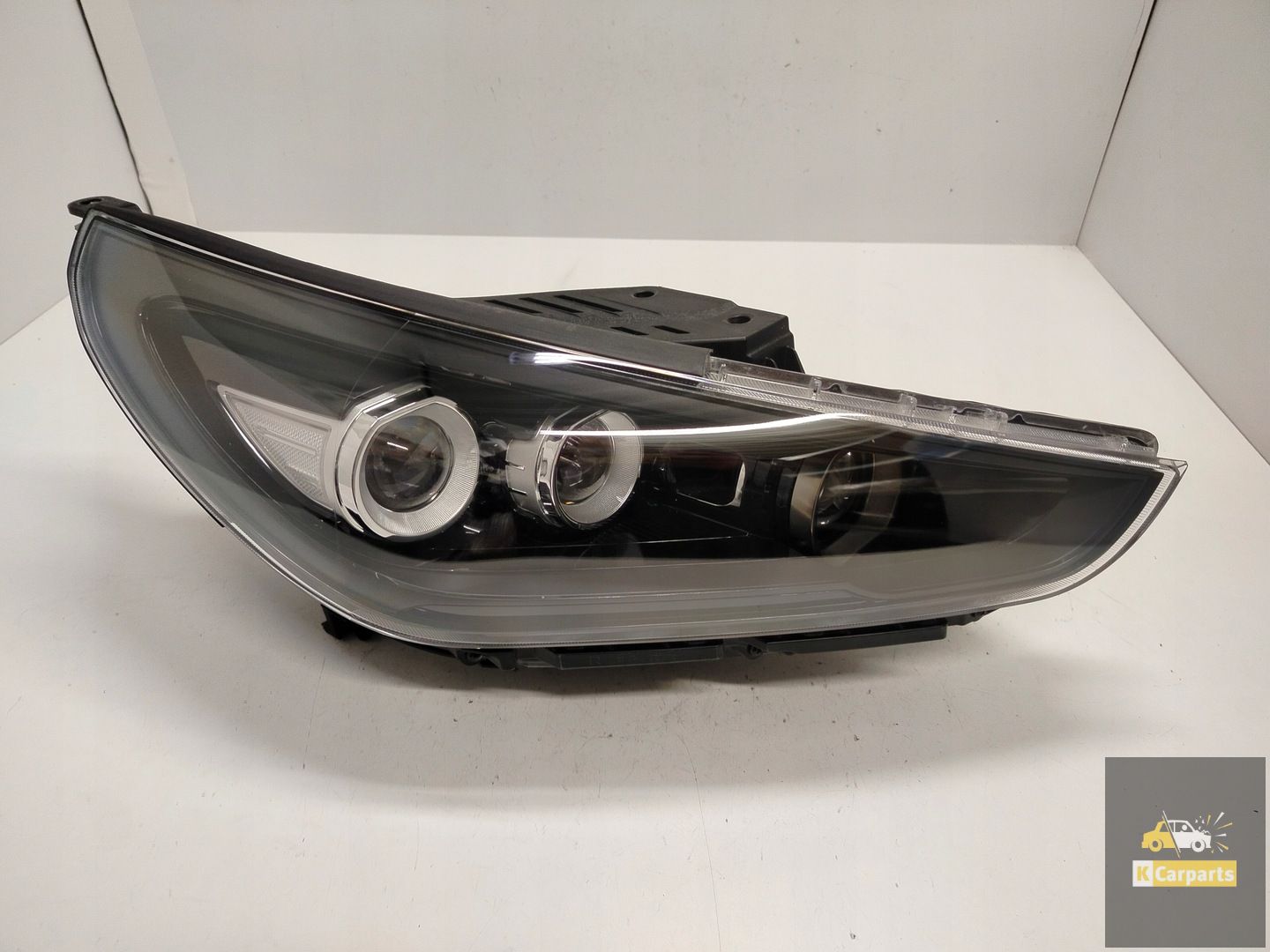 92102G4120, Hyundai i30 III Volledig Led Zwart N-lamp rechts