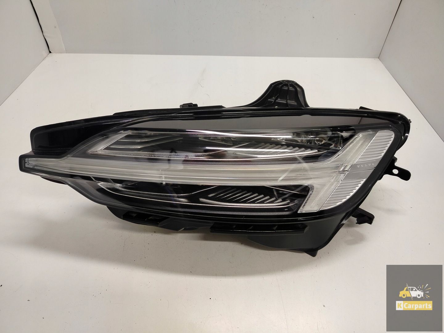 32273021, Phare avant gauche entièrement à LED pour Volvo V60 S60 III