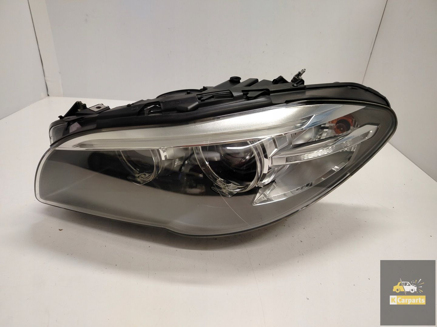 7317131, BMW F10 Lift Xenon Geen Torsie linker lamp Ideaal