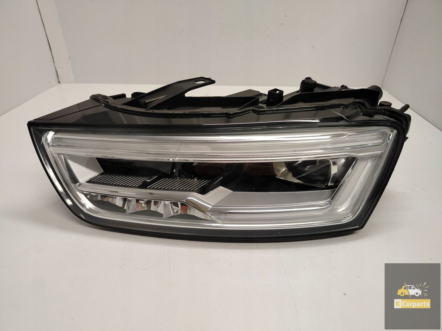 8U0941033, Audi Q3 8U lift Volledig Led-licht links