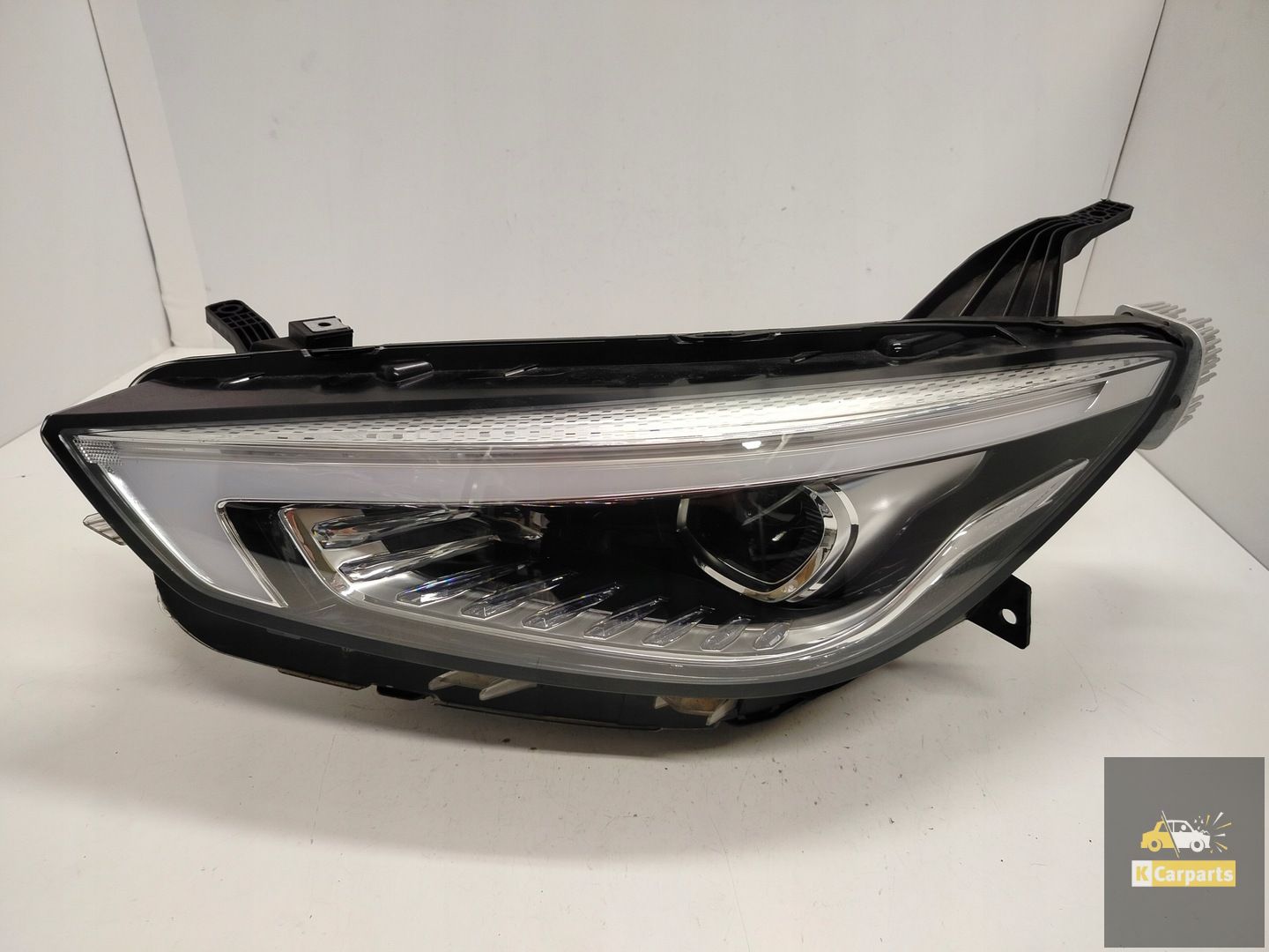A00005L0200, MG ZS Lift Full Led MG ZS EV linkerlamp