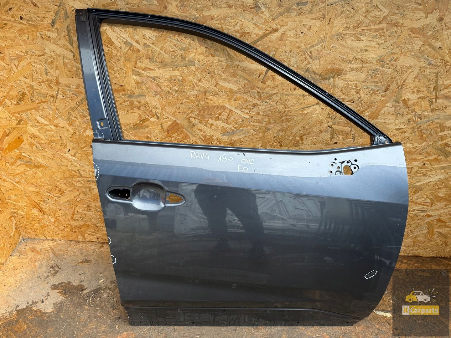 Toyota Rav4 V 18- right front door