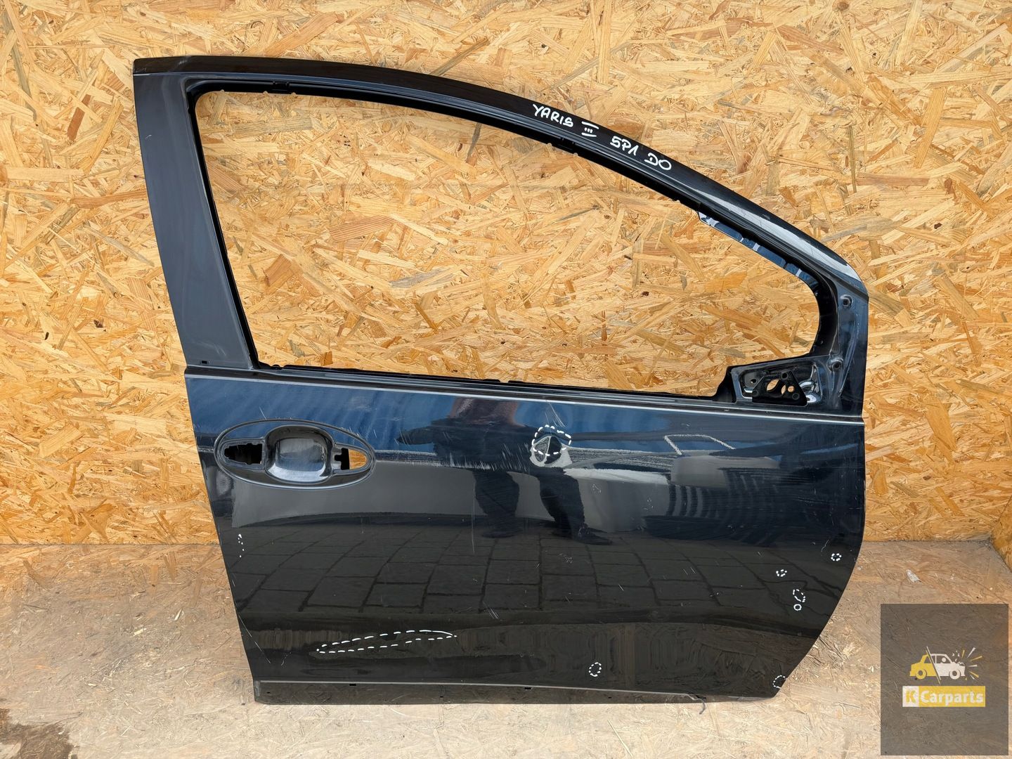 Toyota Yaris III porte avant droite