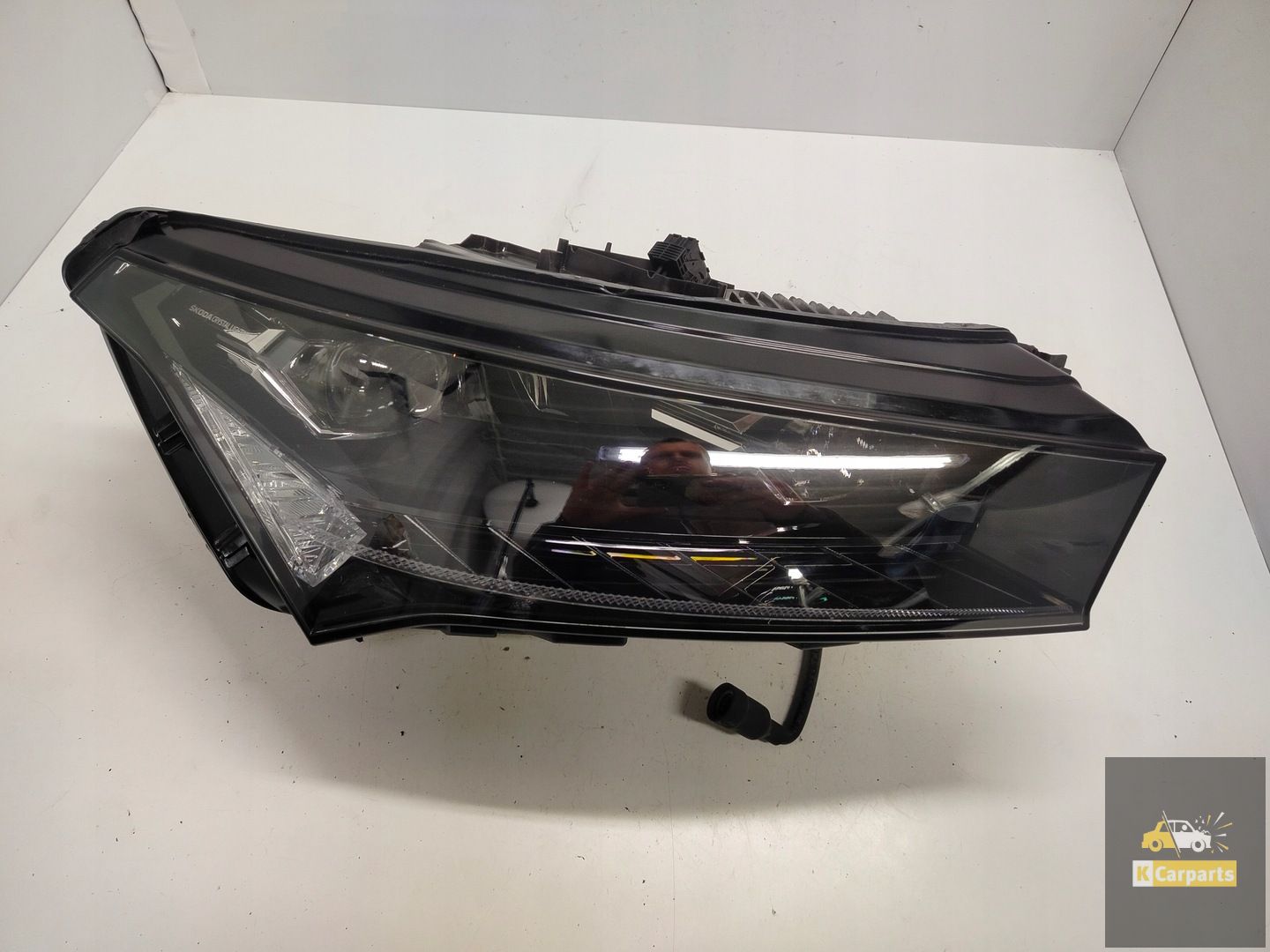 5LB.941.016.A, Phare avant droit Full LED pour Skoda Enyaq