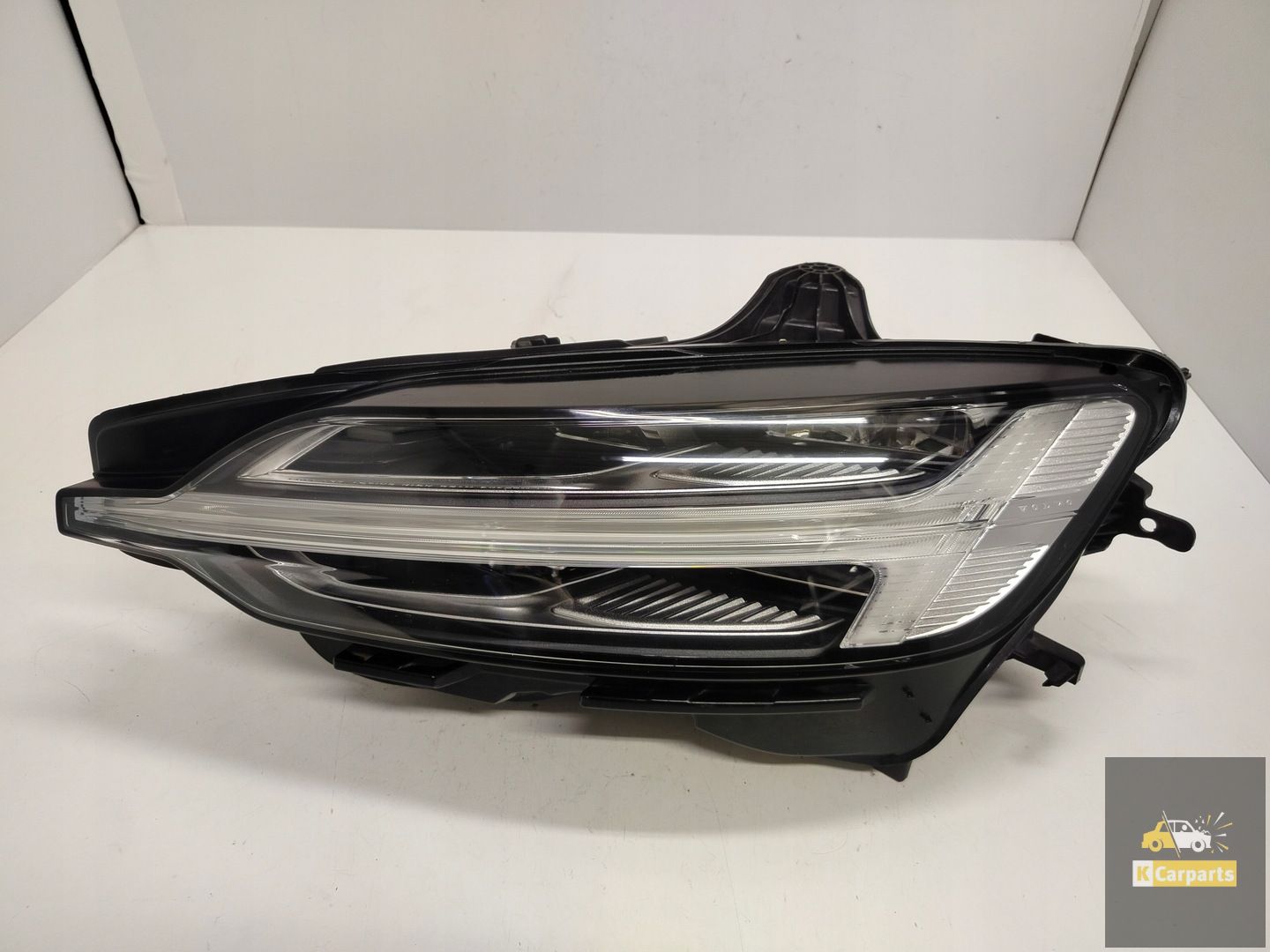 Lampe LED centrale gauche pour Volvo S60 III Lift V60 III Lift Idéal