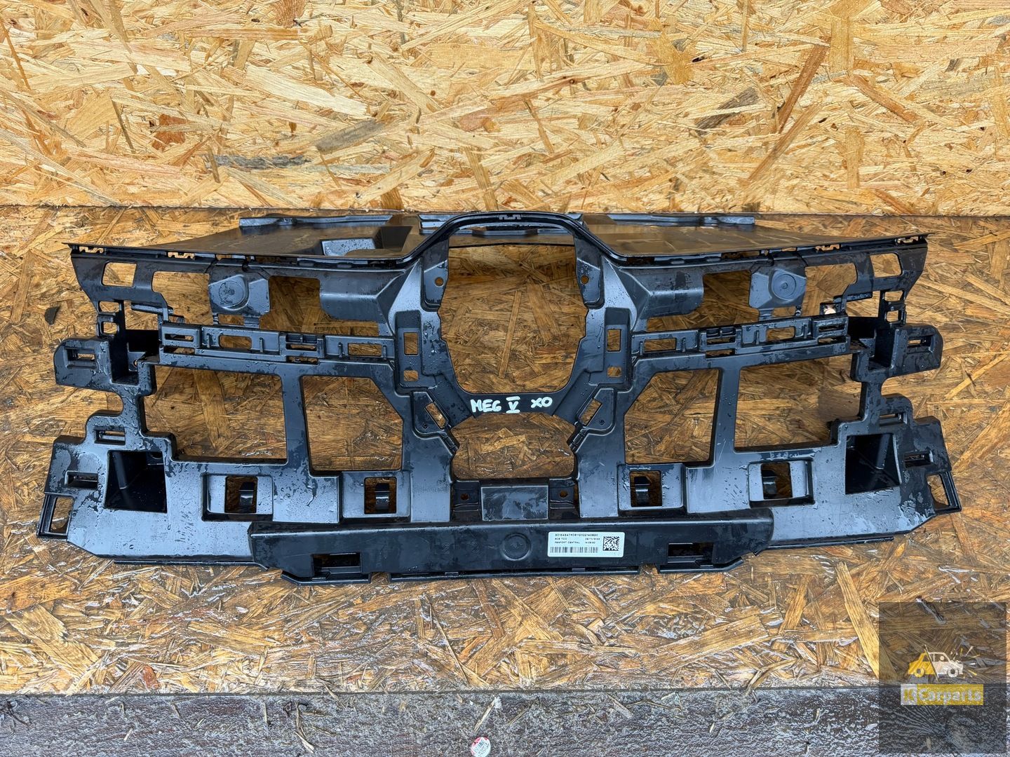 Renault Megane V E-Tech versteviging hemelgrille