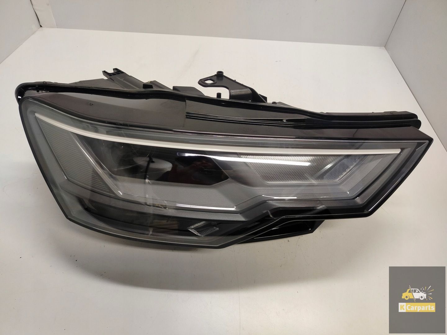 4K0.941.034, Audi A6 C8 4K LED feu droit