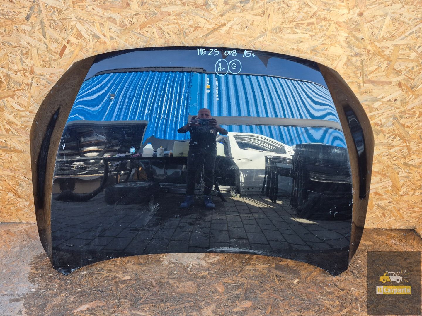 MG ZS 17- bonnet