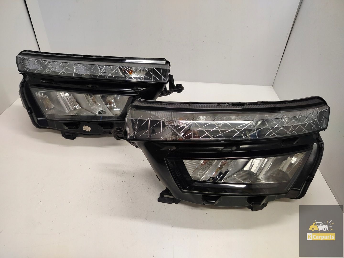 658.941.015, Phare LED Skoda Kamiq droit gauche Idéal