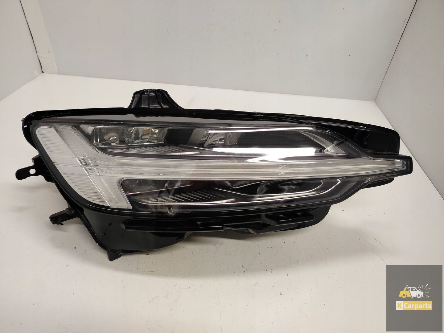 32404680, Volvo S60 V60 III Lift Full LED Lamp Right