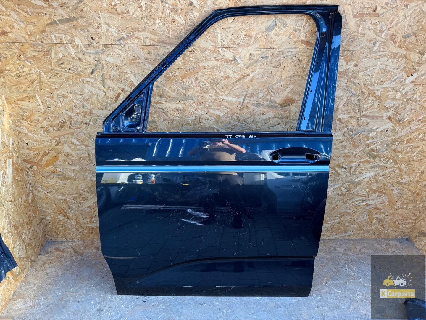 VW T7 21- Front door left