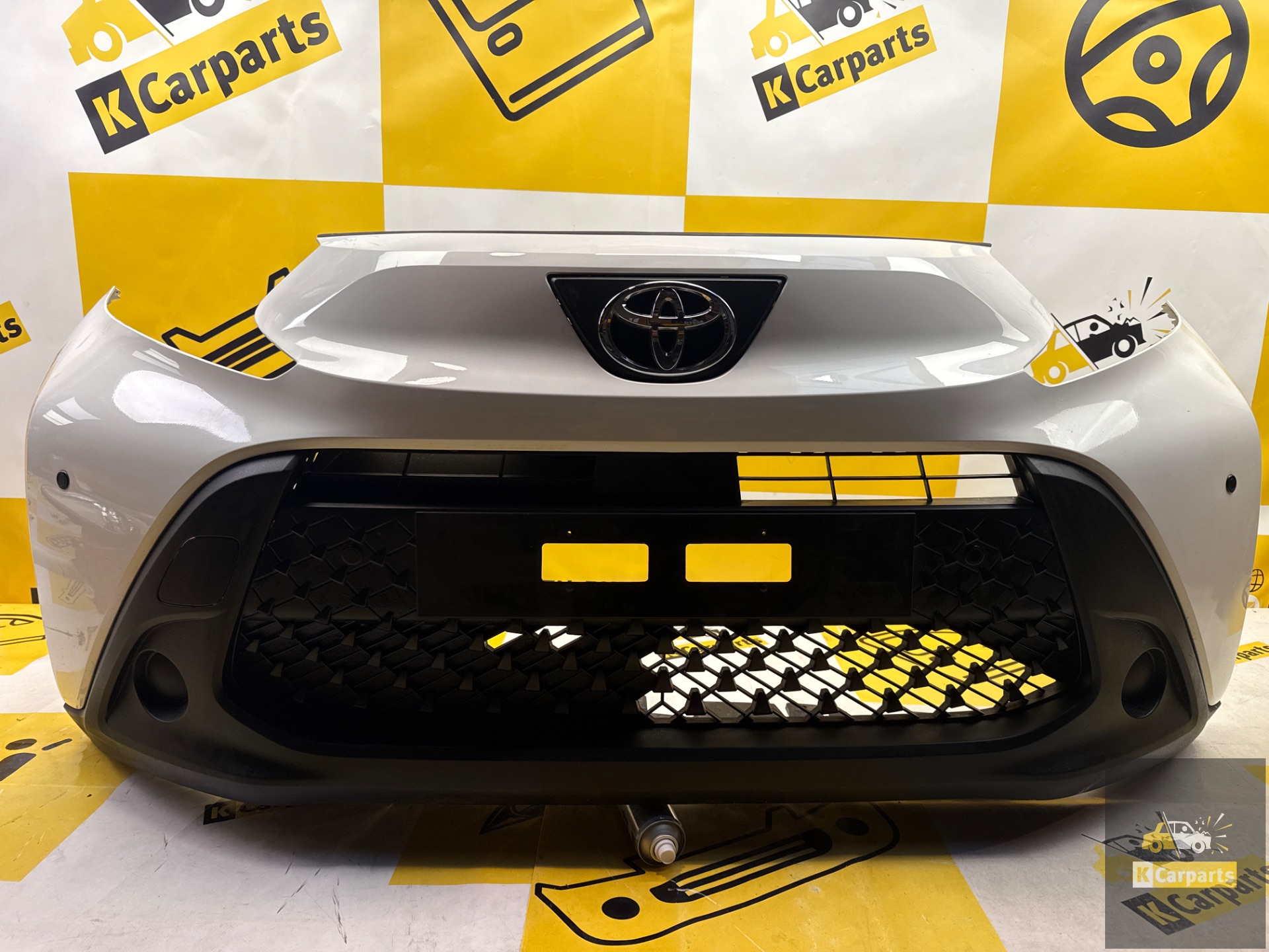 Toyota Aygo X Frontstoßstange komplett