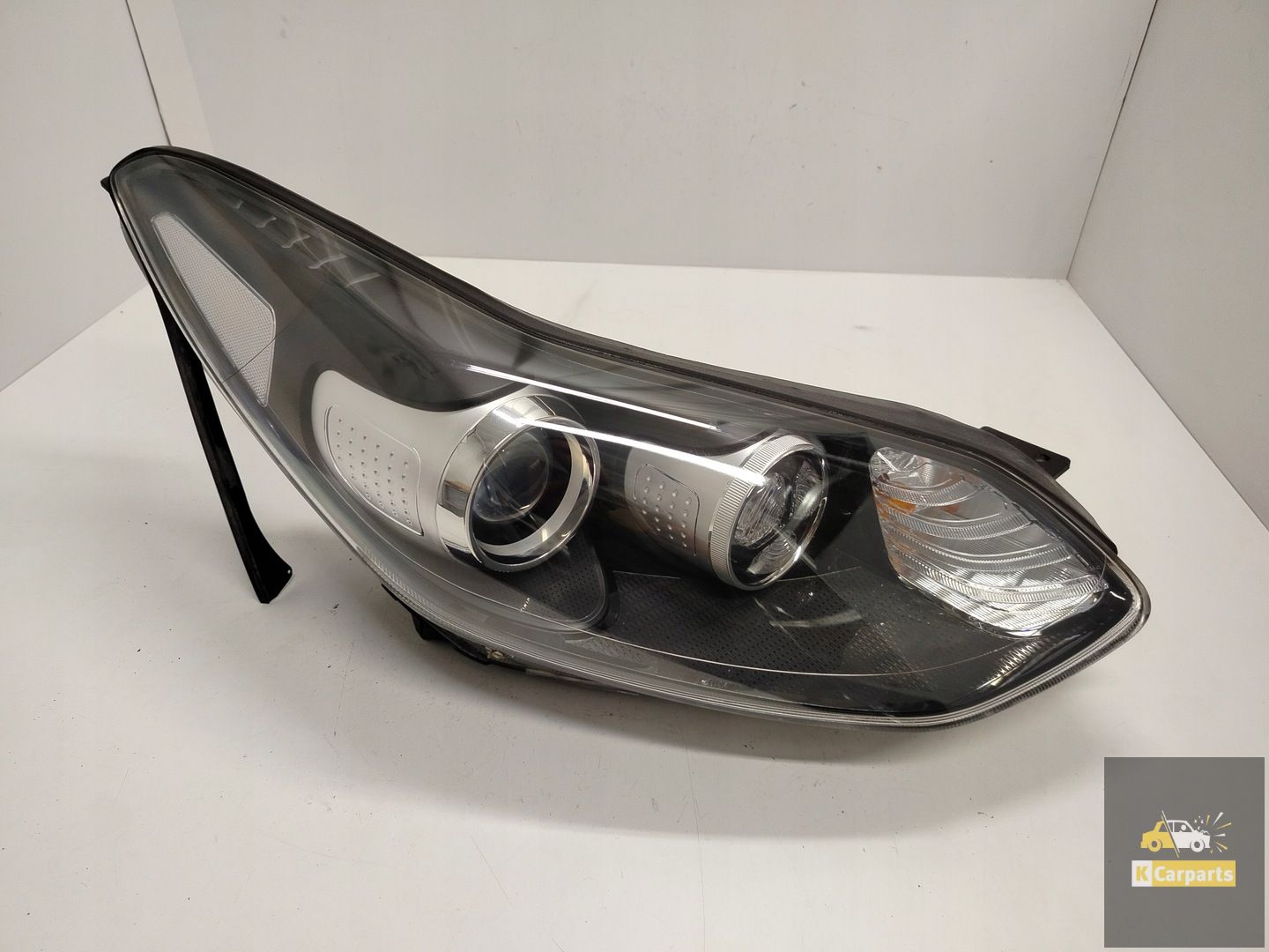 92102F1110, KIA Sportage IV Xenon LED rechterlamp Ideaal