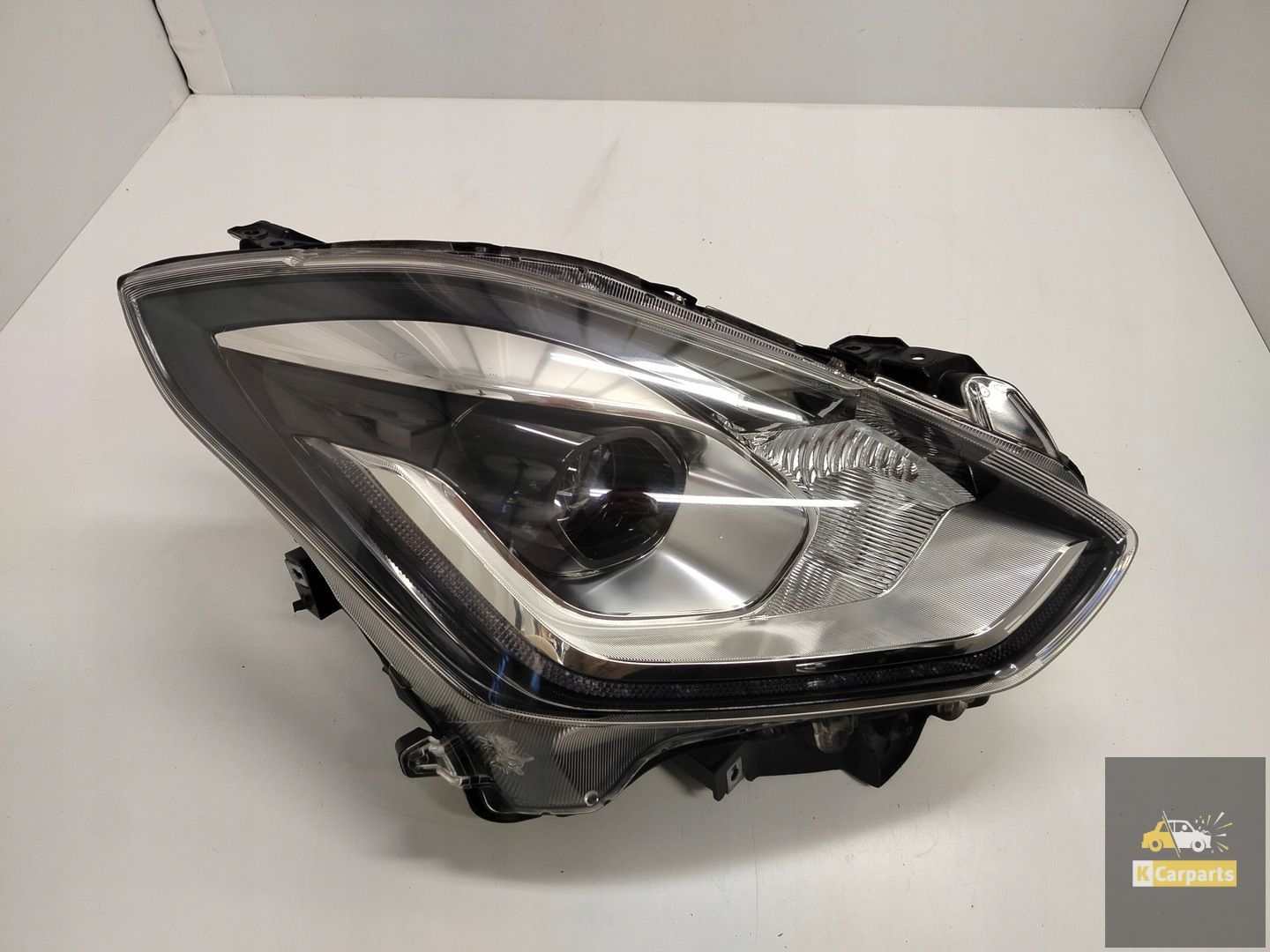 Suzuki Swift MK8 Voll-LED-Lampe rechts