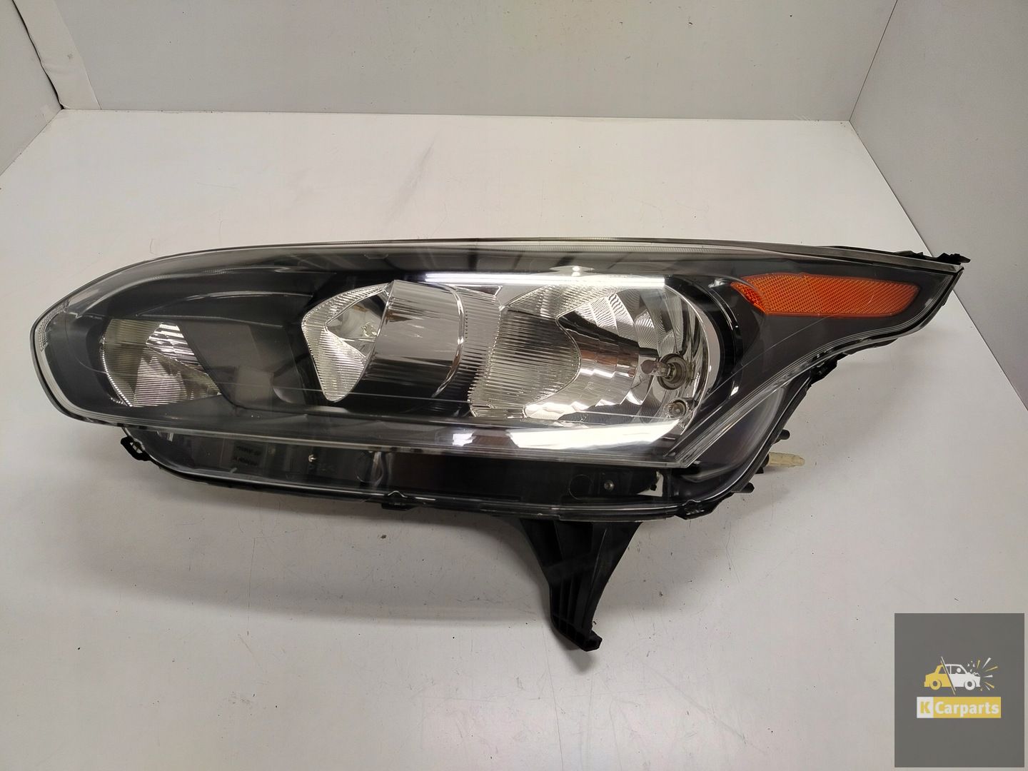 FT11-13W030DB, Ford Transit Connect Mk2 Noir uni Orange clignotant gauche Parfait