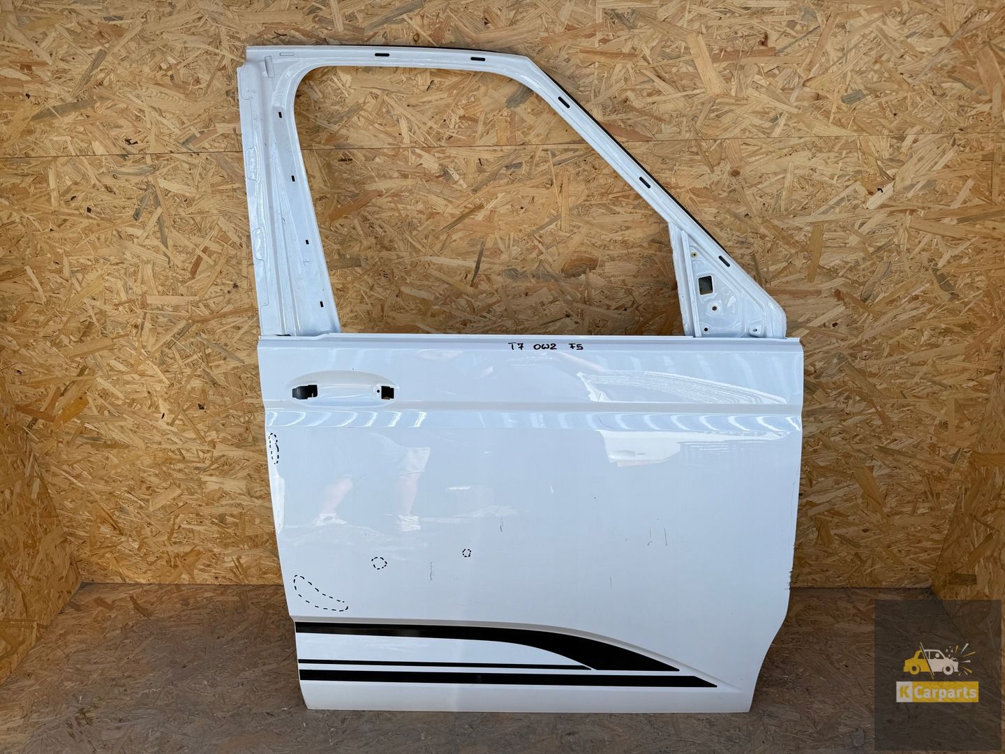 VW T7 21- Right front door