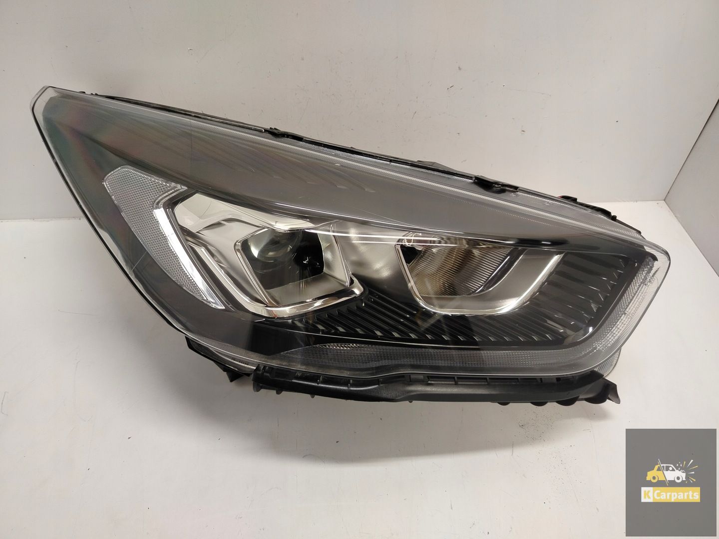 GV4113W029FF, Ford Kuga MK2 Lift ST Zwarte LED-lens rechterlamp