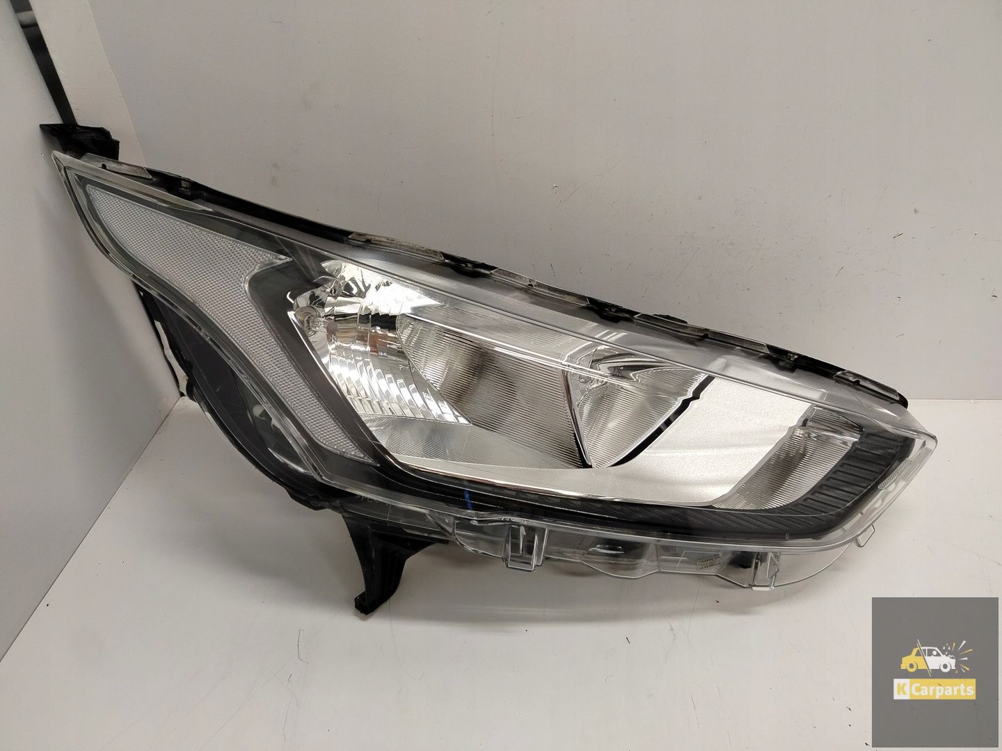 KT1B-13W029-AG, Ford Transit Connect MK2 Lift plain Zwart rechterlamp