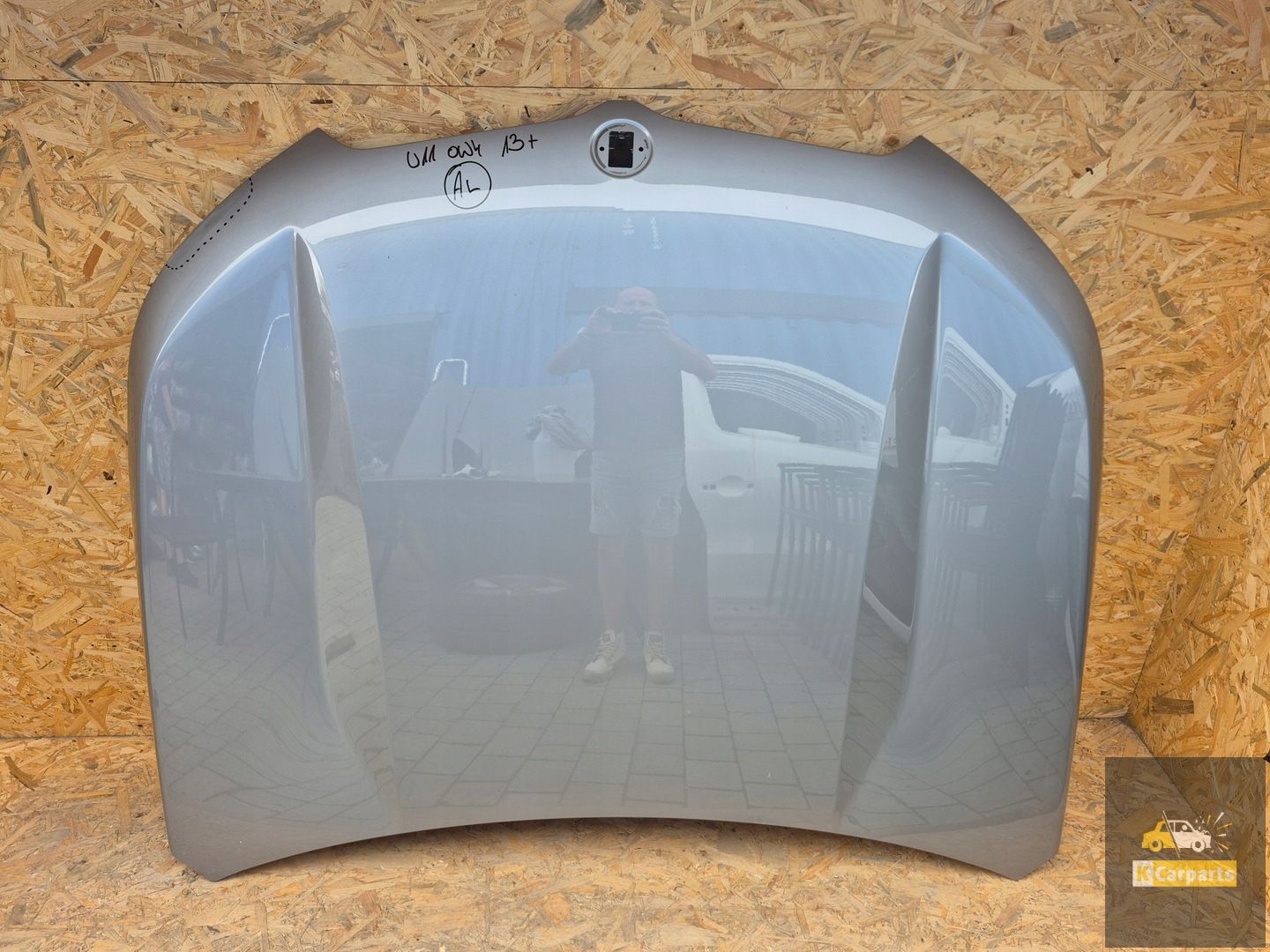 BMW X1 U11 22- motorkap