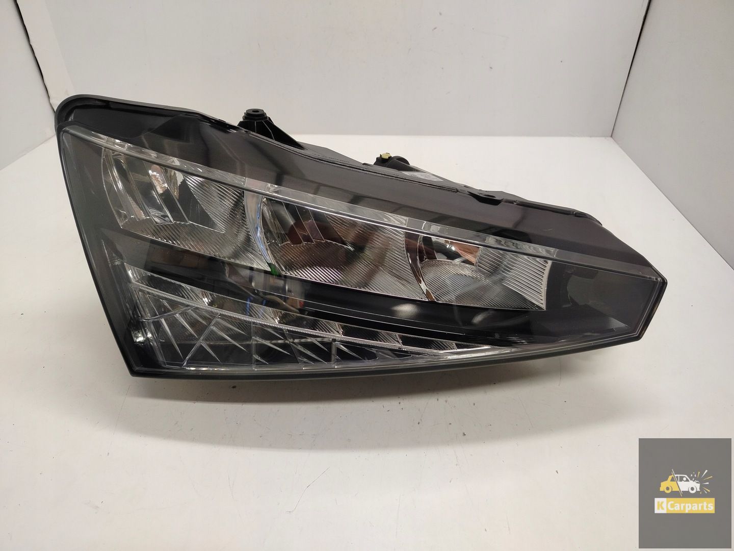 657941016, Skoda Scala LED right lamp Perfect NEW